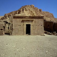 Deir el-Medina, Ptolemaic temple, entrance facade