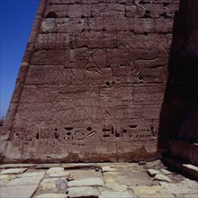 Medinet Habou, Temple de Ramsès III,  face postérieure Nord du premier pylone, scène de combats