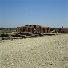 Ramesseum, Temple de Ramsès II, vue de la salle hypostyle côté Sud