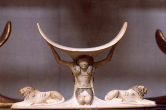 Tombe de Toutankhamon : repose tête à l'effigie de Shou