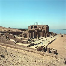 Kôm Ombo, Vue générale du temple et du Nil