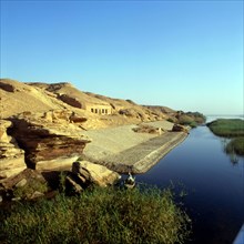 Gebel El-Silsileh, Overall view of the speos of Horemheb