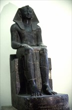Seated pharaoh