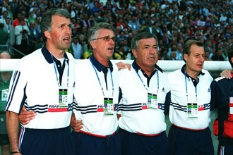 AIME JACQUET & ASSISTANTS
WORLD CUP,SEMI-FINAL,FRANCE 98
07/07/1998
DH57B11C