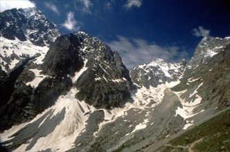 Mont Pelvoux et Pré de Madame Carle en direction du Pelvoux, glacier noir et sa moraine