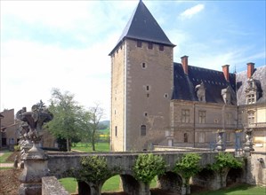 Vue depuis la façade nord du château en direction du Fond de Chanot