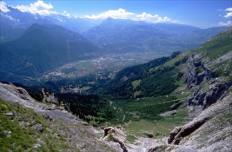 View from the path from Praz-Coutant to Platé, near Les Egratz, towards the Assy Plateau
