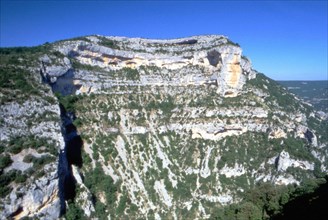 Vue du belvédère de Castelleras en direction du rocher du Cire