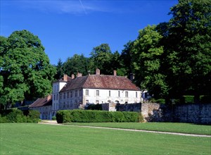 Ile-de-France
Vallée de l'Orvanne : château de saint-Ange vu du parc