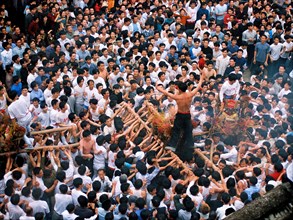 Chine : fête traditionnelle dans le village Yanzao, district de Shantou, Guandong