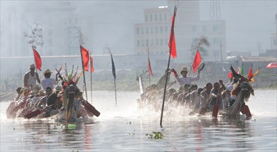 china:competition des bateaux de dragon le 5 mai calendrier lunaire 2008