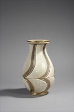 Doris, Pear-shaped vase