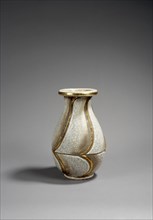 Doris, Pear-shaped vase