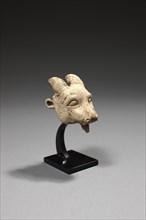 Fragment de statuette représentant la tête d'un ibex