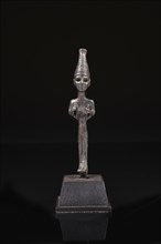 Cananean votive statuette figuring a standing divinity