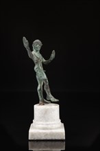 Statuette représentant un danseur