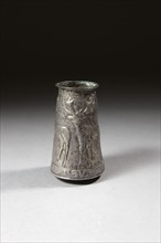 Bactrian vase adorned with three deer