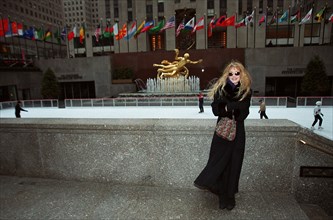 00/03/2000. CLOSE-UP: ARIELLE DOMBASLE A NEW YORK