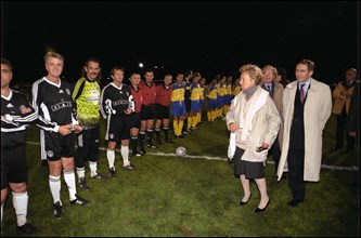 10/26/2000. Football match V.C.F-Vernon in aid of association " donnons des couleurs a l'hopital".