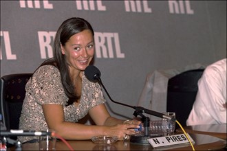 08/00/2001. RTL radio station presents 2001/2002 new schedule.