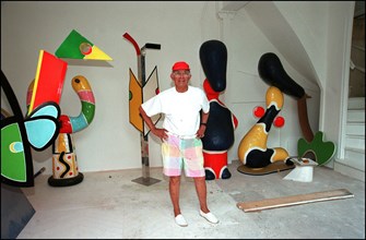 06/00/2000. EXCLUSIVE: Close-up Andre Courreges at home.