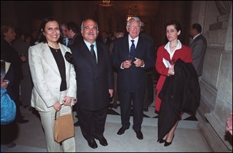 03/00/2002. : Prince Hassan of Jordan visits French senate.