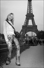 10/00/2002. EXCLUSIVE Close up Rosanna Arquette in Paris.