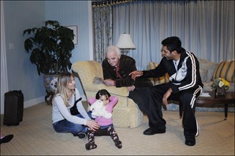 Charles Aznavour en famille à New York (2006)