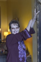 Claudia Cardinale chez elle à Paris