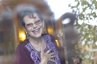 Claudia Cardinale chez elle à Paris