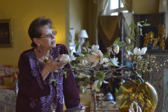 Claudia Cardinale chez elle à Paris