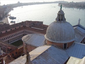 Vue aérienne du canal de la Giudecca à Venise