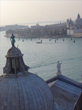 Vue aérienne des églises San Giorgio Maggiore et de la Salute à Venise