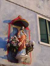 Venise, Burano, Christ sur une maison de pêcheur