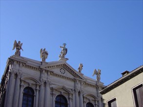 Venise Scuola Grande San Teodoro, architecture des 16ème et 17ème siècles, façade, anges