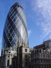 Londres, gratte-ciel de la City, Building "30 St Mary Axe" (architecte : Norman Foster )