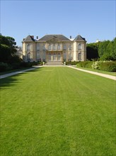 Paris, Musée Rodin, façade sur jardin, Auguste Rodin, sculpteur (1840-1917)