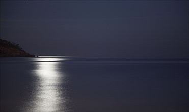 Provence339 Clair de lune sur la Méditerranée, nuit