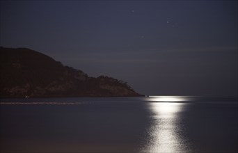Provence340 Clair de lune sur la Méditerranée, nuit