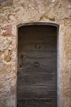 Provence405 Provence, Luberon, Lourmarin, village, murs, porte ancienne