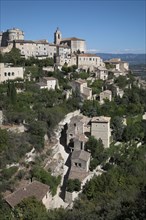 Provence475 Provence, Luberon, village de Gordes, été