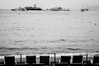 CoteAzur025 Cannes, la Croisette, plage, baie et yachts