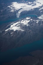 Groenland. Vue aérienne, côte sud-ouest près du Cap Farewell, terre du Roi Frédéric VI, (été 2008,