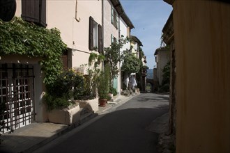 Provence704 Le Castellet, ruelle du village