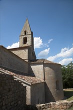 Provence786 Abbaye du Thoronet, vue principale de l'église, chevet