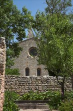 Provence800 Abbaye du Thoronet, façade latérale de l'église