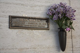 Westwood Cemetery : Dean Martin 1917-1995