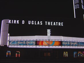 Kirk Douglas Theater à Culver City, Los Angeles (de nuit)