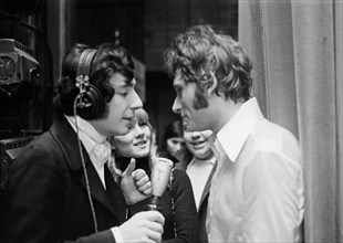 Johnny Hallyday interviewé par Hubert Wayaffe (1967)