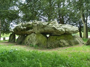 Dolmen de la Grotte aux Fées, France